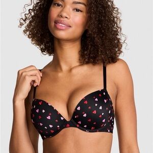 Black Bra with Heart Pattern bra, 36 DD and panty large